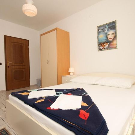 Apartments And Rooms By The Sea Starigrad, Paklenica - 6591 Pokój zdjęcie
