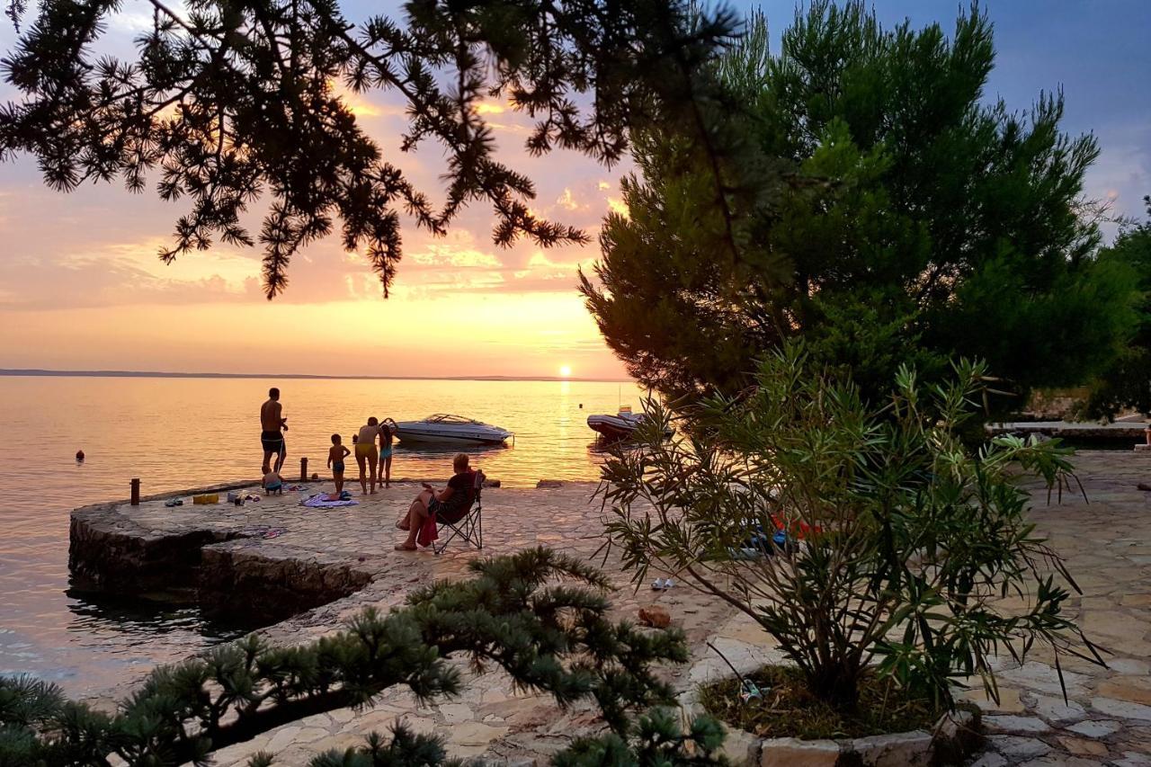 Apartments And Rooms By The Sea Starigrad, Paklenica - 6591 Zewnętrze zdjęcie