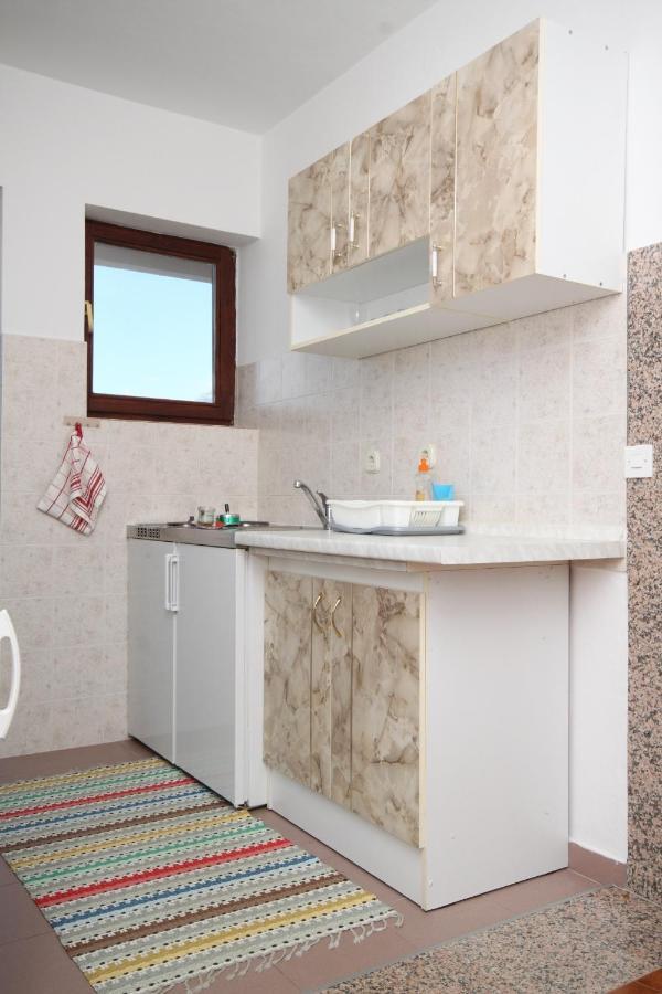 Apartments And Rooms By The Sea Starigrad, Paklenica - 6591 Zewnętrze zdjęcie