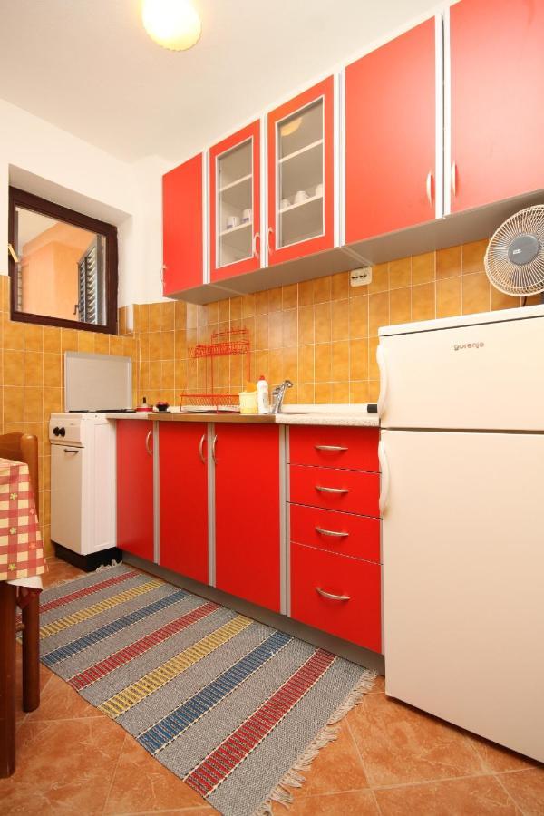 Apartments And Rooms By The Sea Starigrad, Paklenica - 6591 Zewnętrze zdjęcie